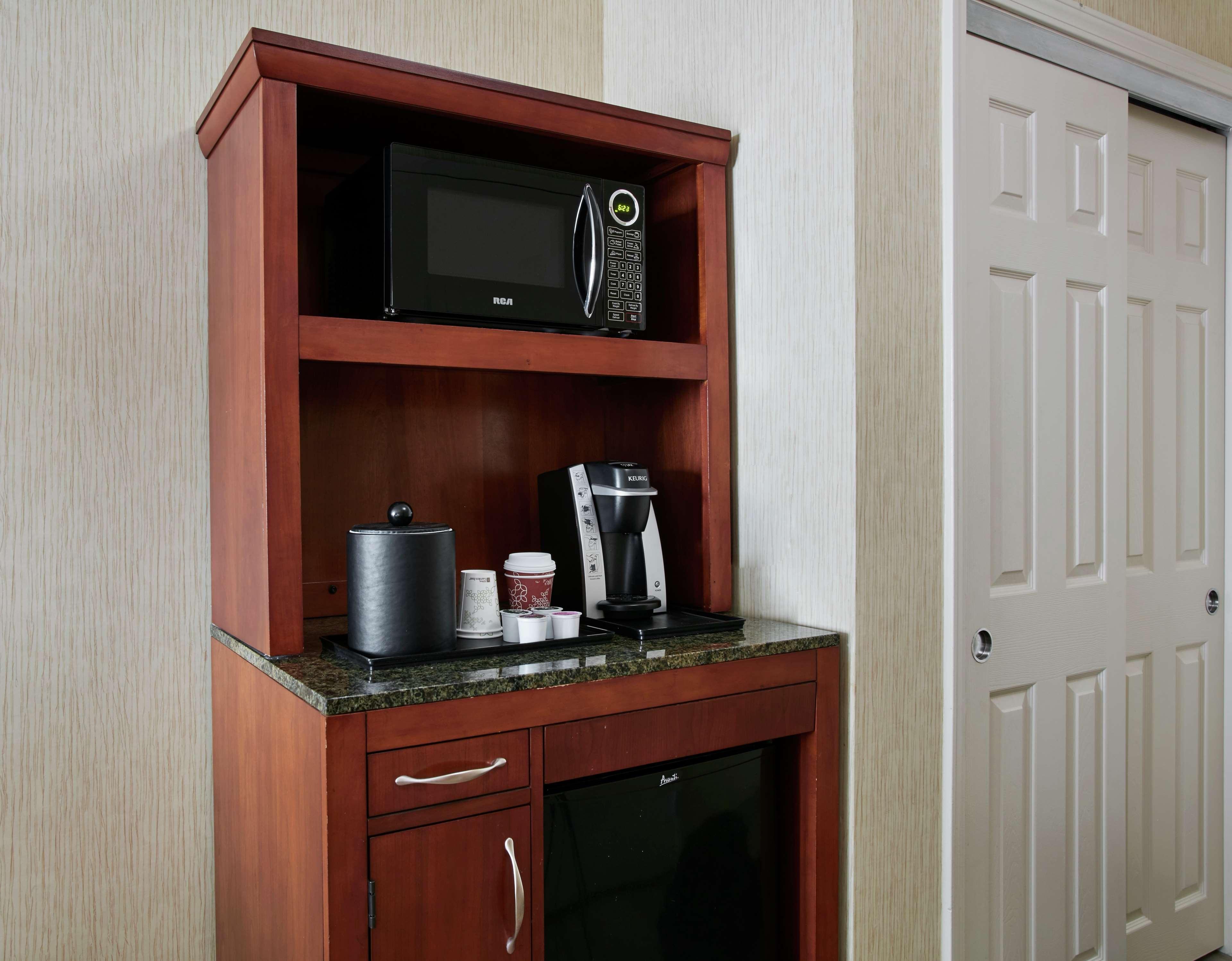 Hilton Garden San Francisco Airport North Hotel 3*